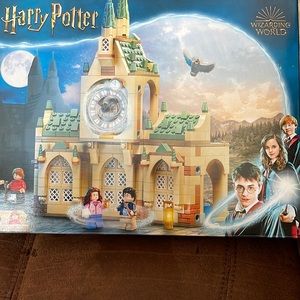 Lego Harry Potter Hogwarts Hospital Wig New Unopened